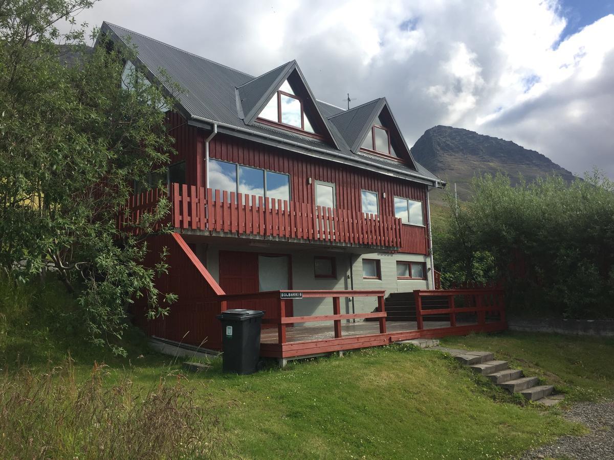 Solbakki Guest House Flateyri Bagian luar foto