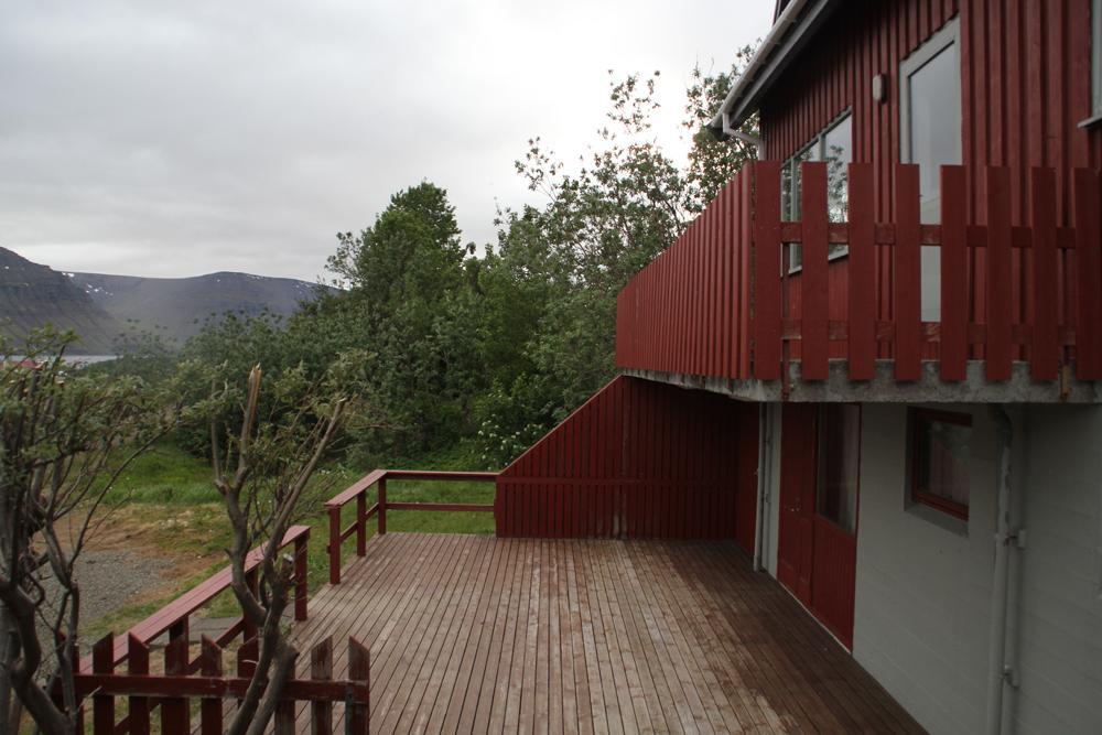 Solbakki Guest House Flateyri Bagian luar foto